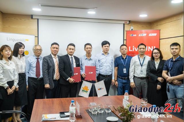 VTVlive và REAP ký kết hợp tác chiến lược: Đổi mới việc học, thi và đánh giá năng lực tiếng Anh của người Việt Nam - Ảnh 1. VTVlive và REAP ký kết hợp tác chiến lược: Đổi mới việc học, thi và đánh giá năng lực tiếng Anh của người Việt Nam - Ảnh 1.